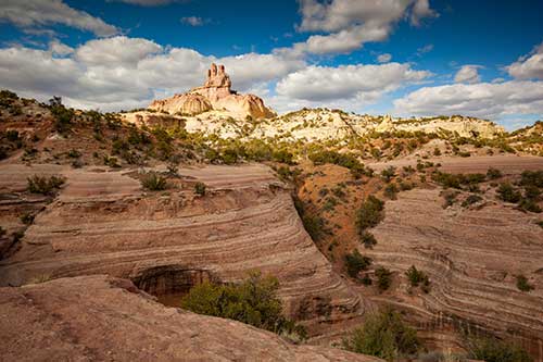 https://www.navajoblue.com/wp-content/uploads/2022/04/attractions-red-rock.jpg